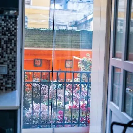 Best Point In The City / 2 Bedrooms * Sofie