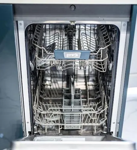 Best Point In The City / 2 Bedrooms Apartment *