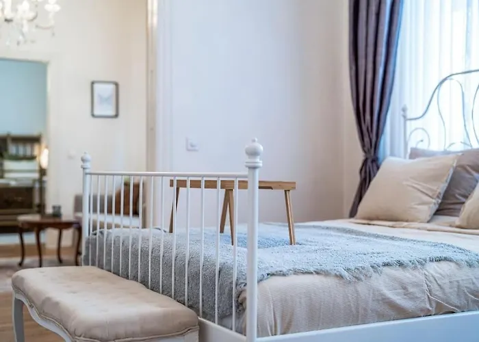 Best Point In The City / 2 Bedrooms Apartment