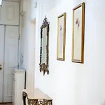 דירה Best Point In The City / 2 Bedrooms סופיה