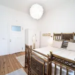 Best Point In The City / 2 Bedrooms דירה סופיה