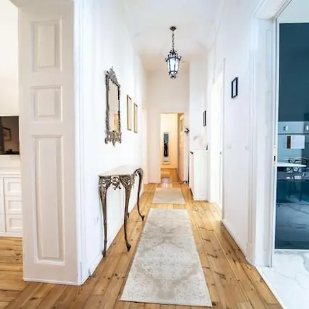 Best Point In The City / 2 Bedrooms Apartment