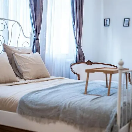 Best Point In The City / 2 Bedrooms