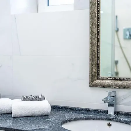Best Point In The City / 2 Bedrooms Appartamento *